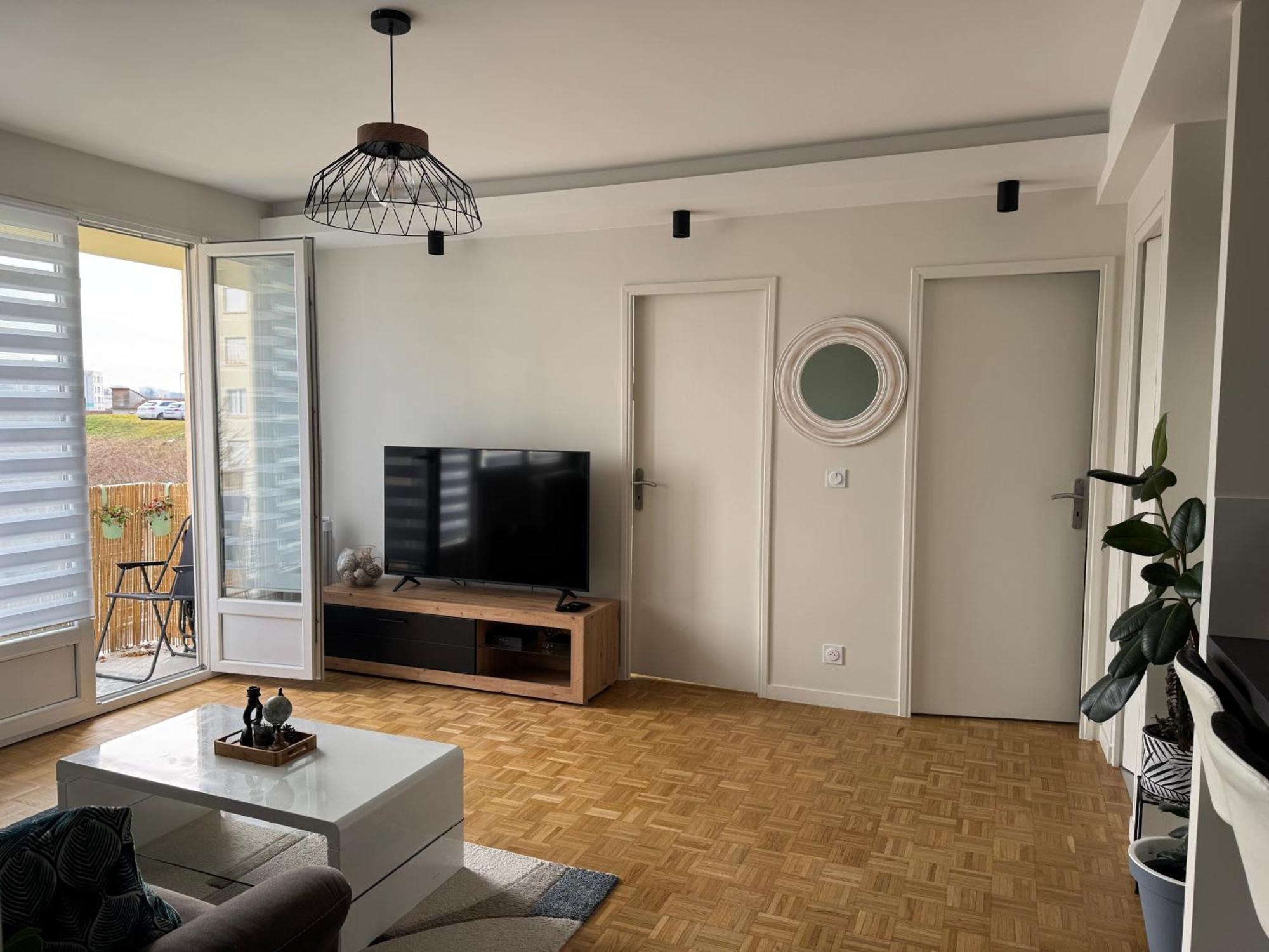 Appartement Chaleureux Et Spacieux T3 Limoges Esterno foto