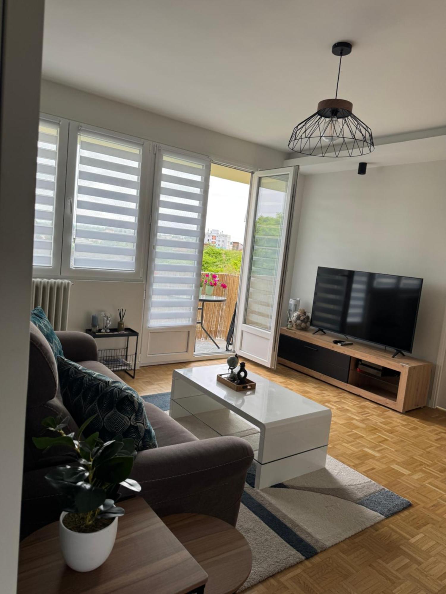 Appartement Chaleureux Et Spacieux T3 Limoges Esterno foto