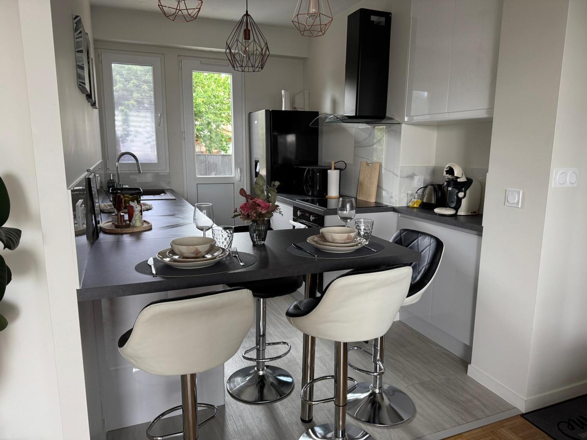 Appartement Chaleureux Et Spacieux T3 Limoges Esterno foto